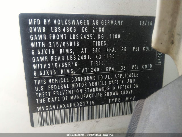 WVGAV7AX4HK021715 Volkswagen Tiguan