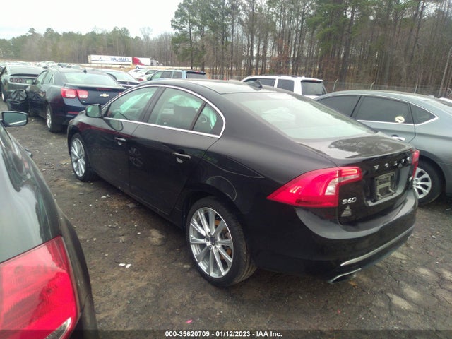 2018 Volvo S60, VIN: LYV402HMXJB173002
