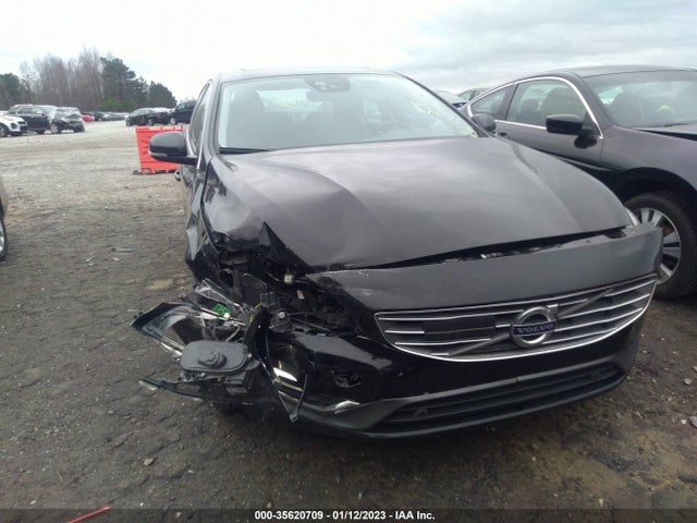 2018 Volvo S60, VIN: LYV402HMXJB173002