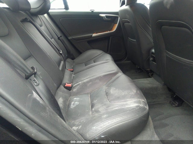 2018 Volvo S60, VIN: LYV402HMXJB173002