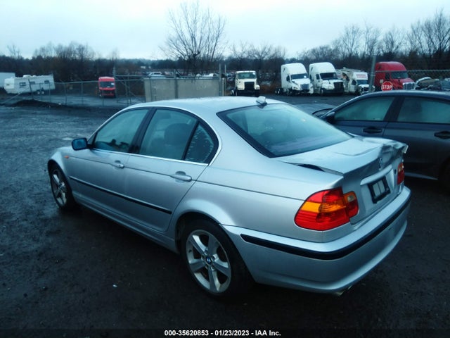 BMW 3 Series 330xi 2004 WBAEW53484PN35832 Image 4