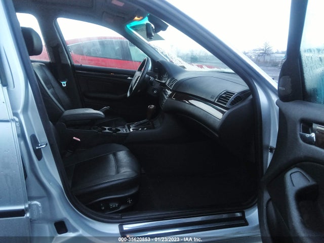 BMW 3 Series 330xi 2004 WBAEW53484PN35832 Image 6