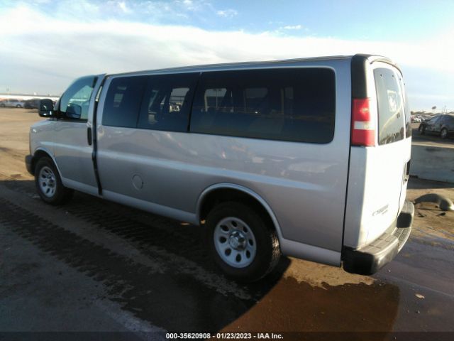 Chevrolet Express Passenger Ls 2014 1GNSGBF43E1184305 Image 4