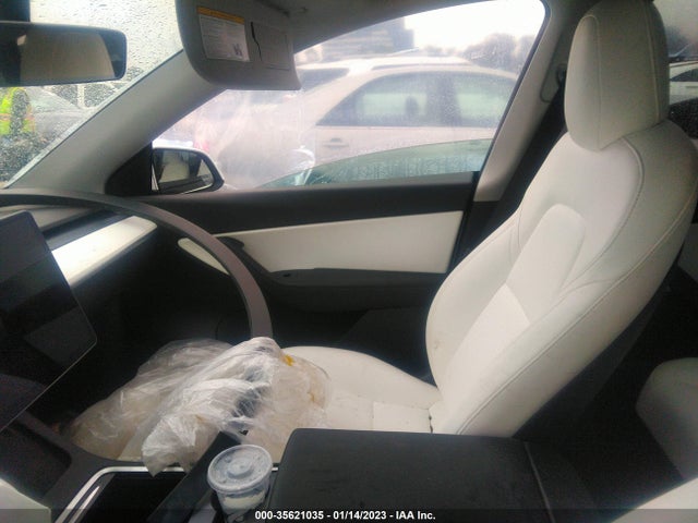 Tesla Model Y Long Range 2021 5YJYGDEE5MF305740 Image 5