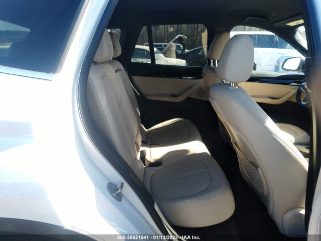 2017 BMW X1, VIN: WBXHU7C37H5H36007