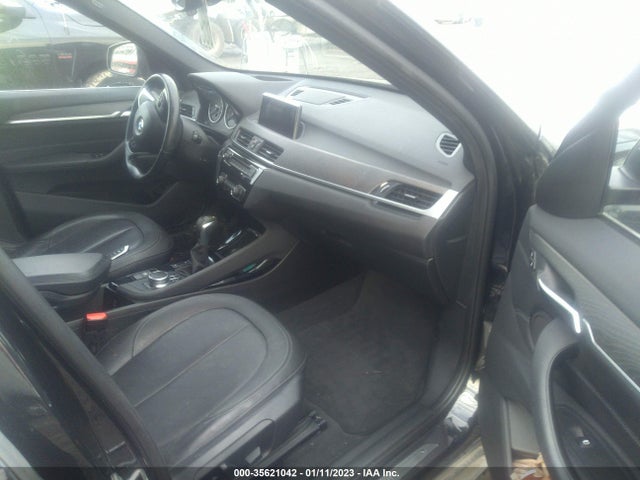 2016 BMW X1, VIN: WBXHT3Z32G4A49640