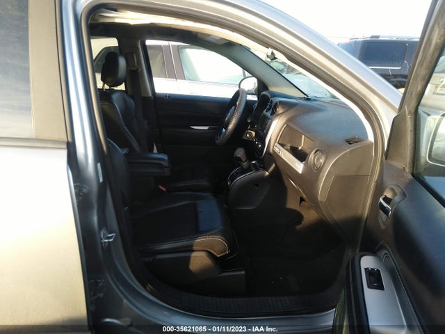 2017 Jeep Compass, VIN: 1C4NJCEB1HD206558