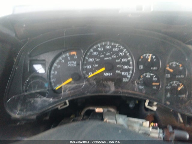 Chevrolet SILVERADO 1500 2000 1GCEC14W1YE247656 Image 9