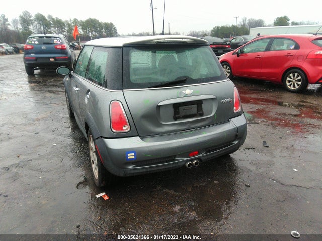 2006 MINI COOPER HARDTOP S VIN: WMWRE33566TN25893