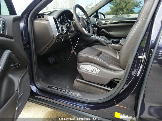 2018 Porsche Cayenne, VIN: WP1AA2A28JKA05111