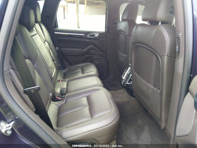 2018 Porsche Cayenne, VIN: WP1AA2A28JKA05111