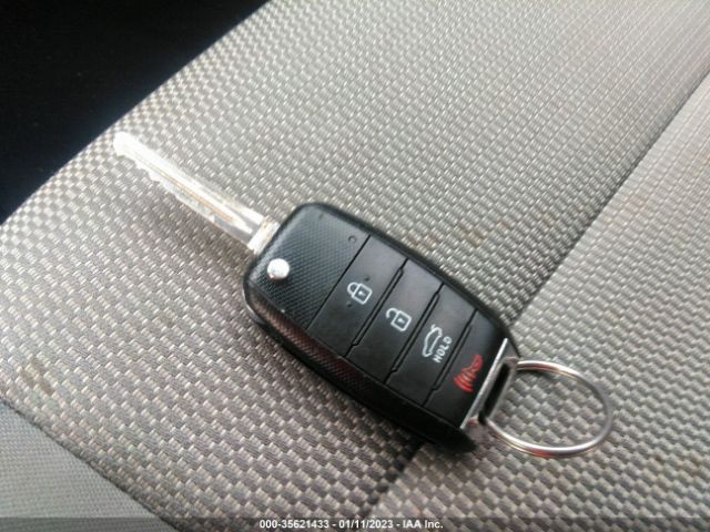 3KPFK4A76JE229394 KIA FORTE LX