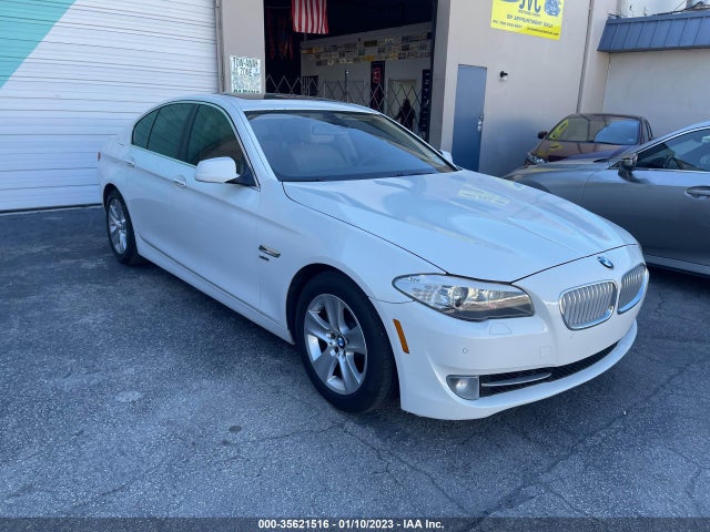 BMW 5 Series 528i Xdrive 2012 WBAXH5C51CDW09748 Image 1