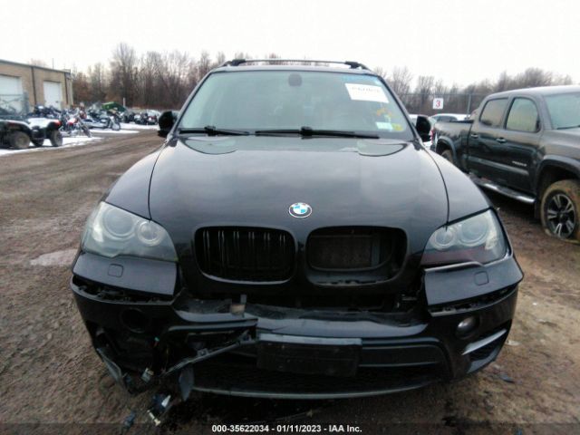 5UXZV8C52BL417103 BMW X5 50i