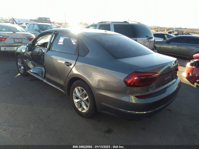 1VWAA7A37JC004353 Volkswagen Passat 2.0t S/r-line