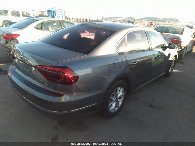 1VWAA7A37JC004353 Volkswagen Passat 2.0t S/r-line