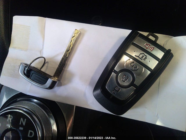 2020 Ford Escape, VIN: 1FMCU9DZ3LUB06756