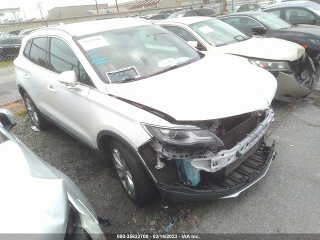 Lincoln MKC SELECT 2016 5LMCJ2C93GUJ31838 главное изображение