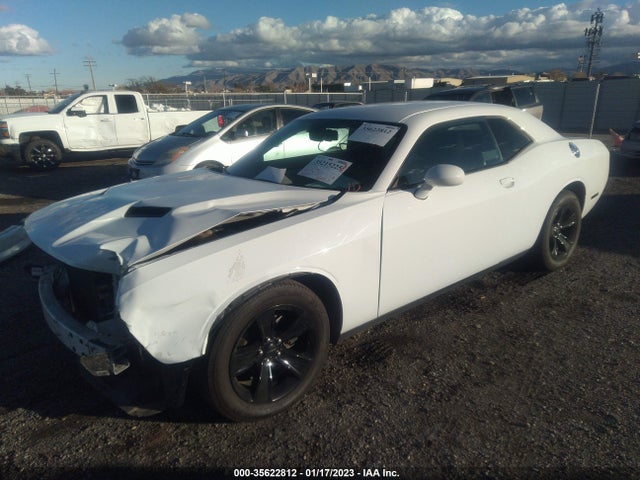 Dodge Challenger Sxt 2015 2C3CDZAGXFH720867 Image 2
