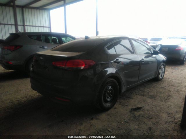 3KPFK4A71JE246443 KIA FORTE LX