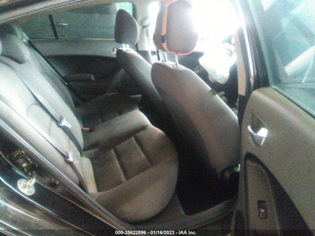 3KPFK4A71JE246443 KIA FORTE LX