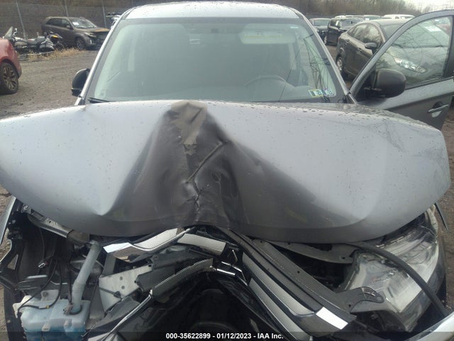 JA4AZ2A37HZ052421 Mitsubishi Outlander Es