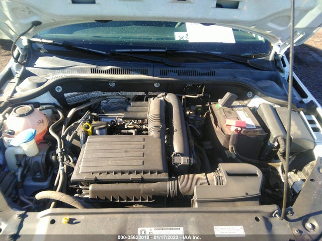2018 Volkswagen Jetta, VIN: 3VW2B7AJ3JM251724