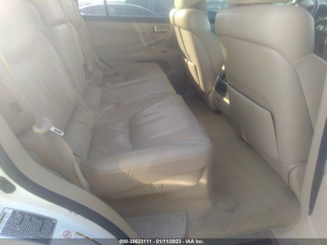 2011 LEXUS LX 570 VIN: JTJHY7AX1B4061527
