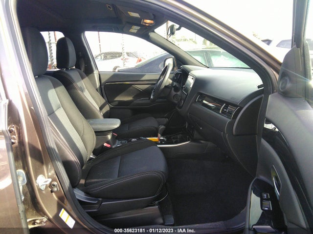 JA4AZ3A38JZ036739 Mitsubishi Outlander Es/se/sel/le
