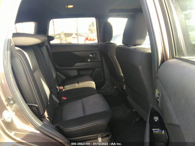 JA4AZ3A38JZ036739 Mitsubishi Outlander Es/se/sel/le