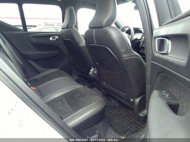 2020 Volvo XC40, VIN: YV4162UM7L2348198