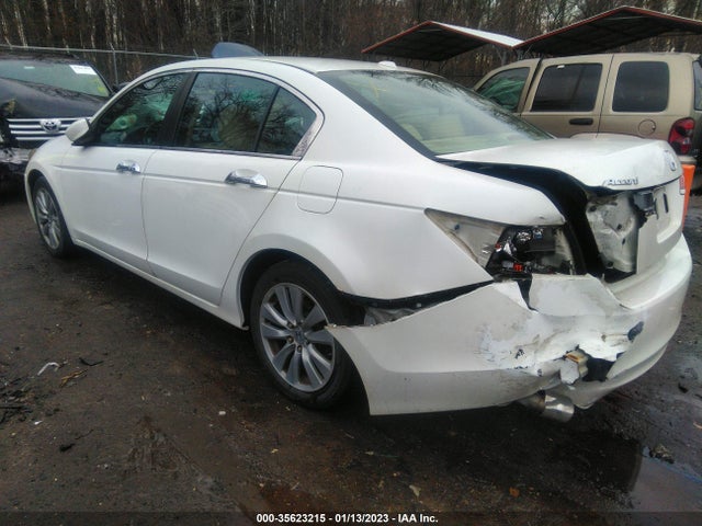 2011 HONDA ACCORD SDN EX-L VIN: 1HGCP3F89BA027185