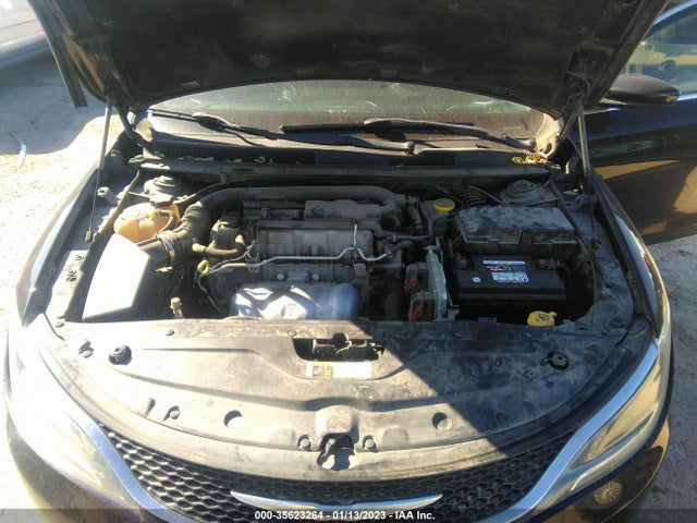 1C3CCCFB8FN567782 Chrysler 200 LX