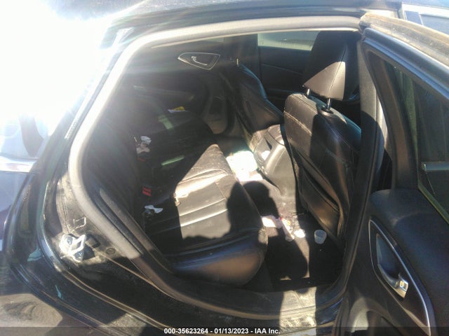 1C3CCCFB8FN567782 Chrysler 200 LX
