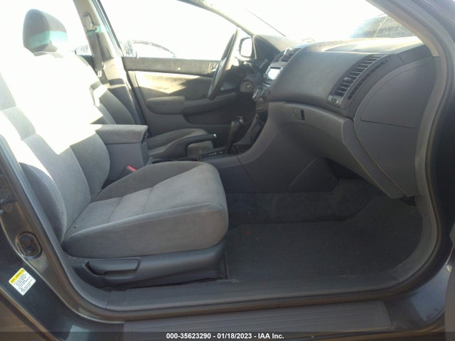 2005 HONDA ACCORD SDN LX VIN: 1HGCM56465A115763