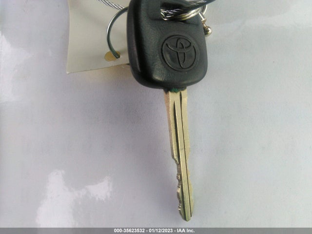 2004 TOYOTA CAMRY LE/SE/XLE/STD VIN: 4T1BE32K94U866588