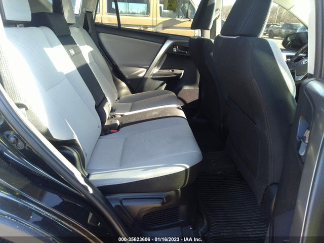 2016 Toyota RAV4, VIN: JTMRJREV7GD035814