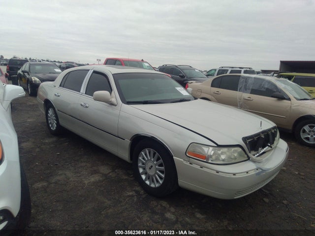 Lincoln Town Car Signature Limited 2005 1LNHM82W55Y629281 main image