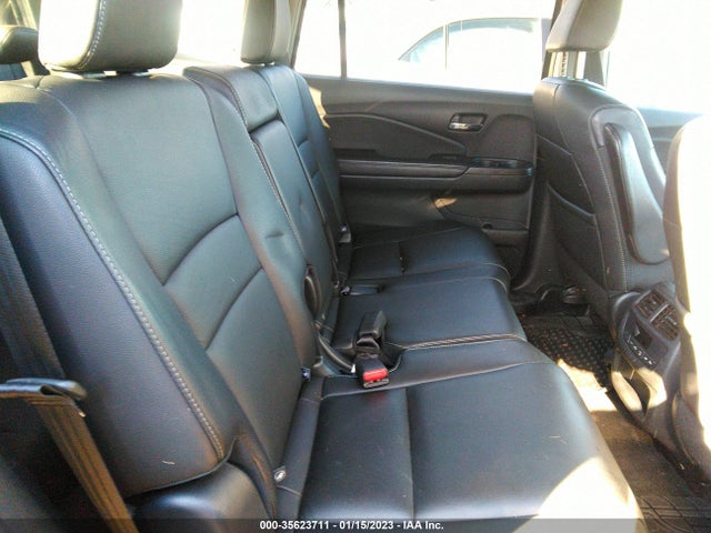 2016 Honda Pilot, VIN: 5FNYF6H52GB105574