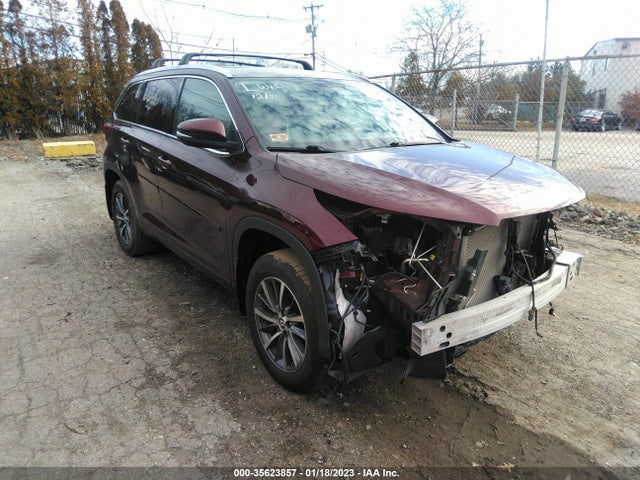 2018 Toyota Highlander, VIN: 5TDJZRFH6JS899473