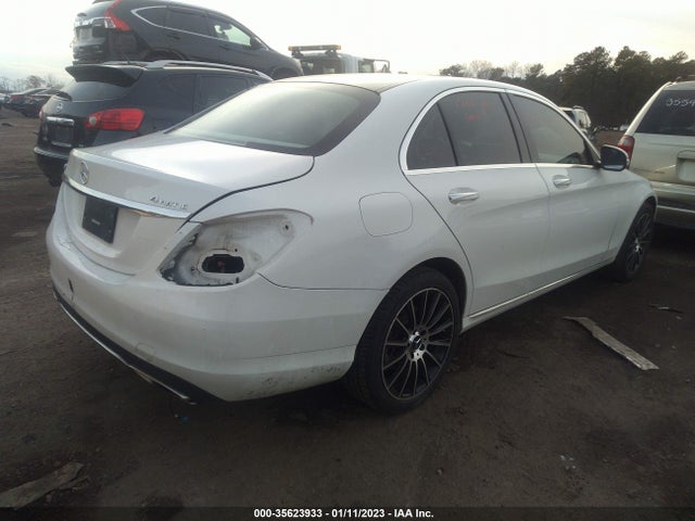 2015 Mercedes-Benz C-Class, VIN: 55SWF4KB5FU011227