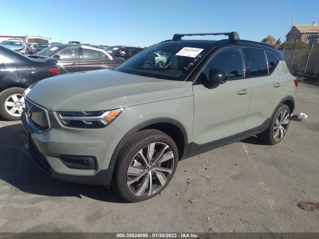2022 Volvo XC40, VIN: YV4ED3UB8N2774481