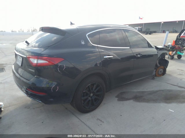 2018 Maserati Levante, VIN: ZN661YUL7JX301351