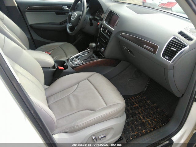 WA1CMAFP3EA032576 Audi Q5 Premium Plus