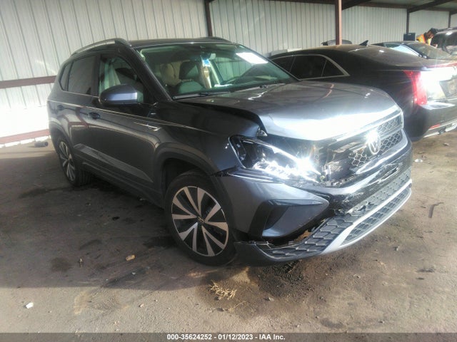 2022 Volkswagen Taos, VIN: 3VVLX7B20NM069373