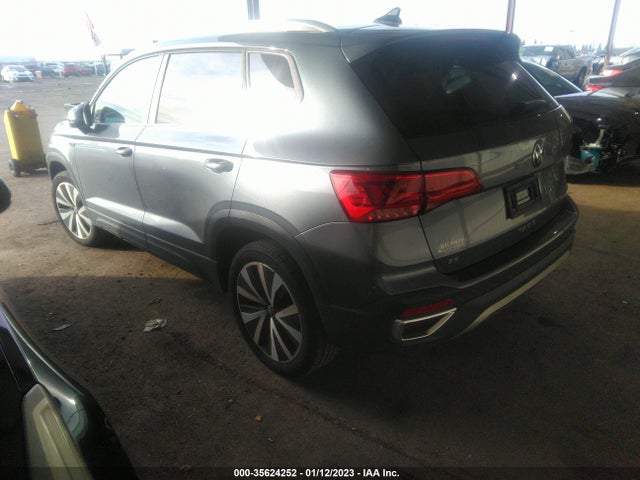 2022 Volkswagen Taos, VIN: 3VVLX7B20NM069373