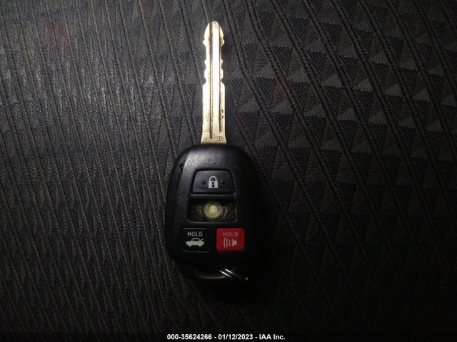 2015 Toyota Camry, VIN: 4T1BF1FK4FU940224