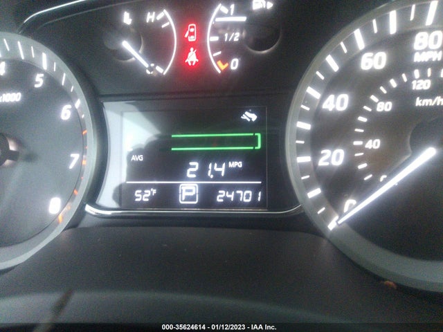 2015 NISSAN SENTRA SV VIN: 3N1AB7AP9FL686492