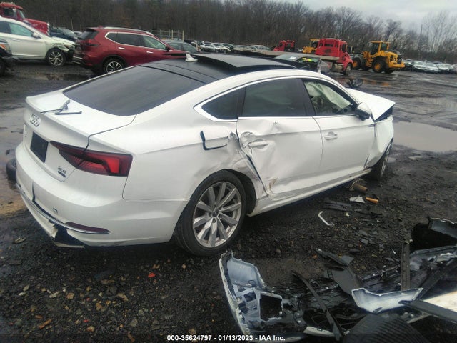 WAUANCF56JA132103 Audi A5 Sportback Premium