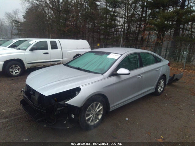 Hyundai SONATA SE 2018 5NPE24AF6JH651633 Image 2